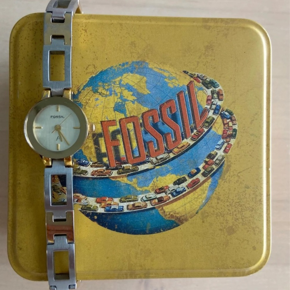 Fossil Women’s Vintage Watch and Box